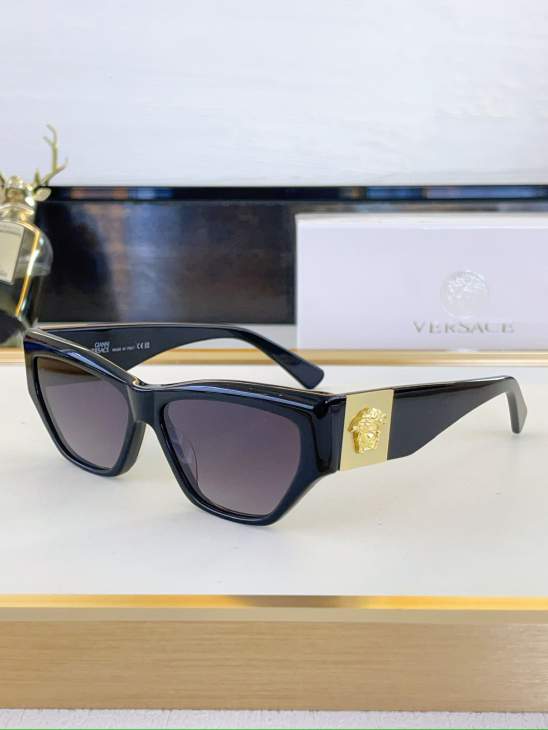 Picture of Versace Sunglasses _SKUfw80050209fw